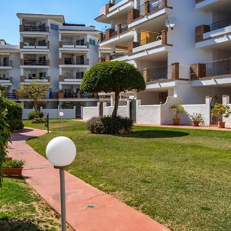 Calahonda Park With Pool By Costarentals - Ref 91 *