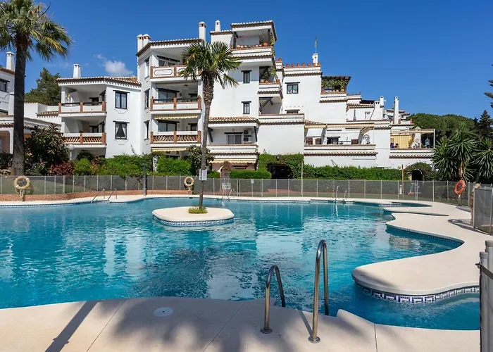 Calahonda Park With Pool By Costarentals - Ref 91