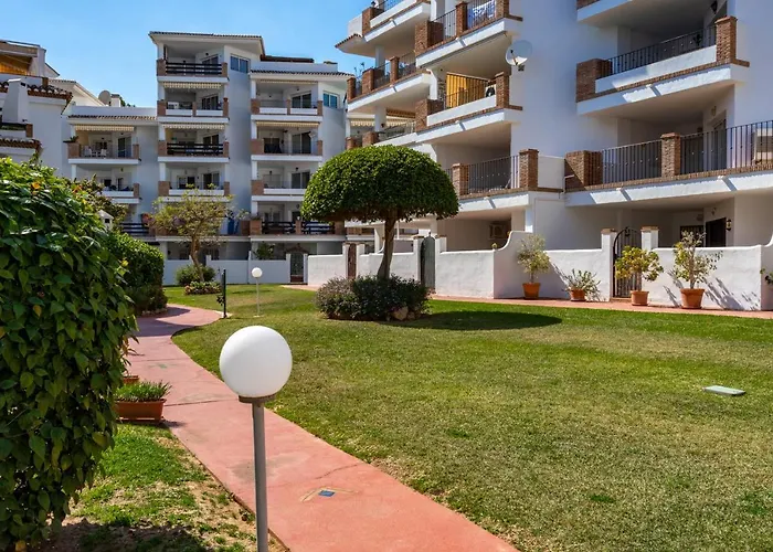 Calahonda Park With Pool By Costarentals - Ref 91 *